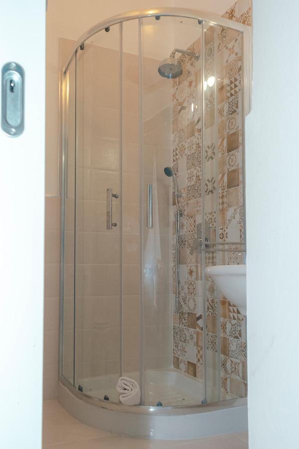 Rooms 19 - Rooms And Breakfast Палермо Екстериор снимка