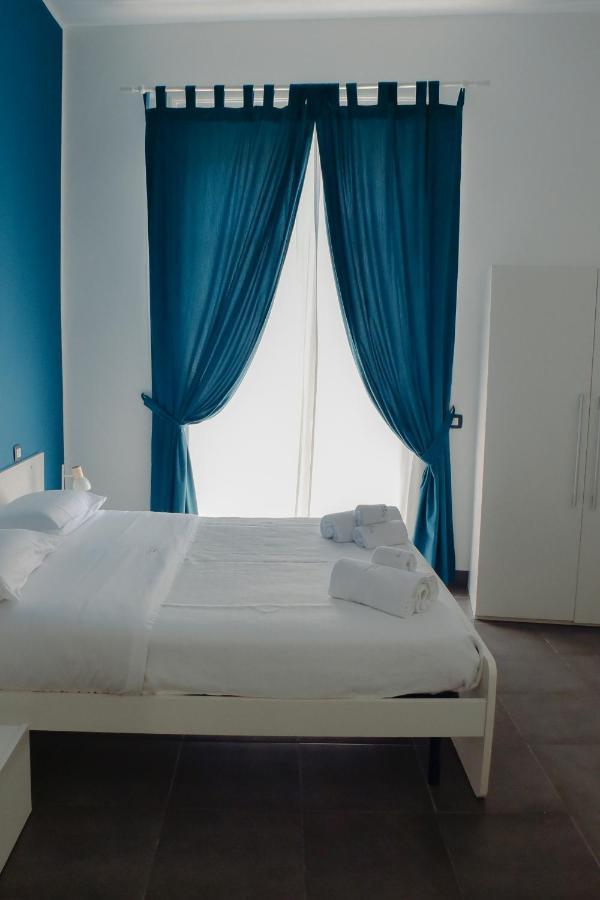 Rooms 19 - Rooms And Breakfast Палермо Екстериор снимка