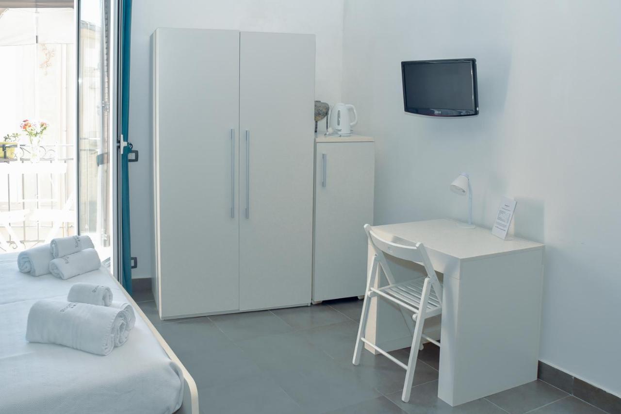 Rooms 19 - Rooms And Breakfast Палермо Екстериор снимка